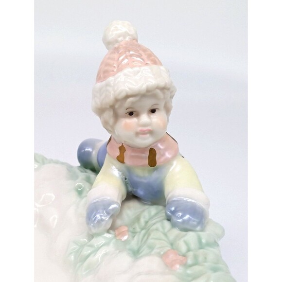 Holiday Ceramic Candy Dish with Winter Children Figurines Snow Cracker Barrel - Picture 13 of 17